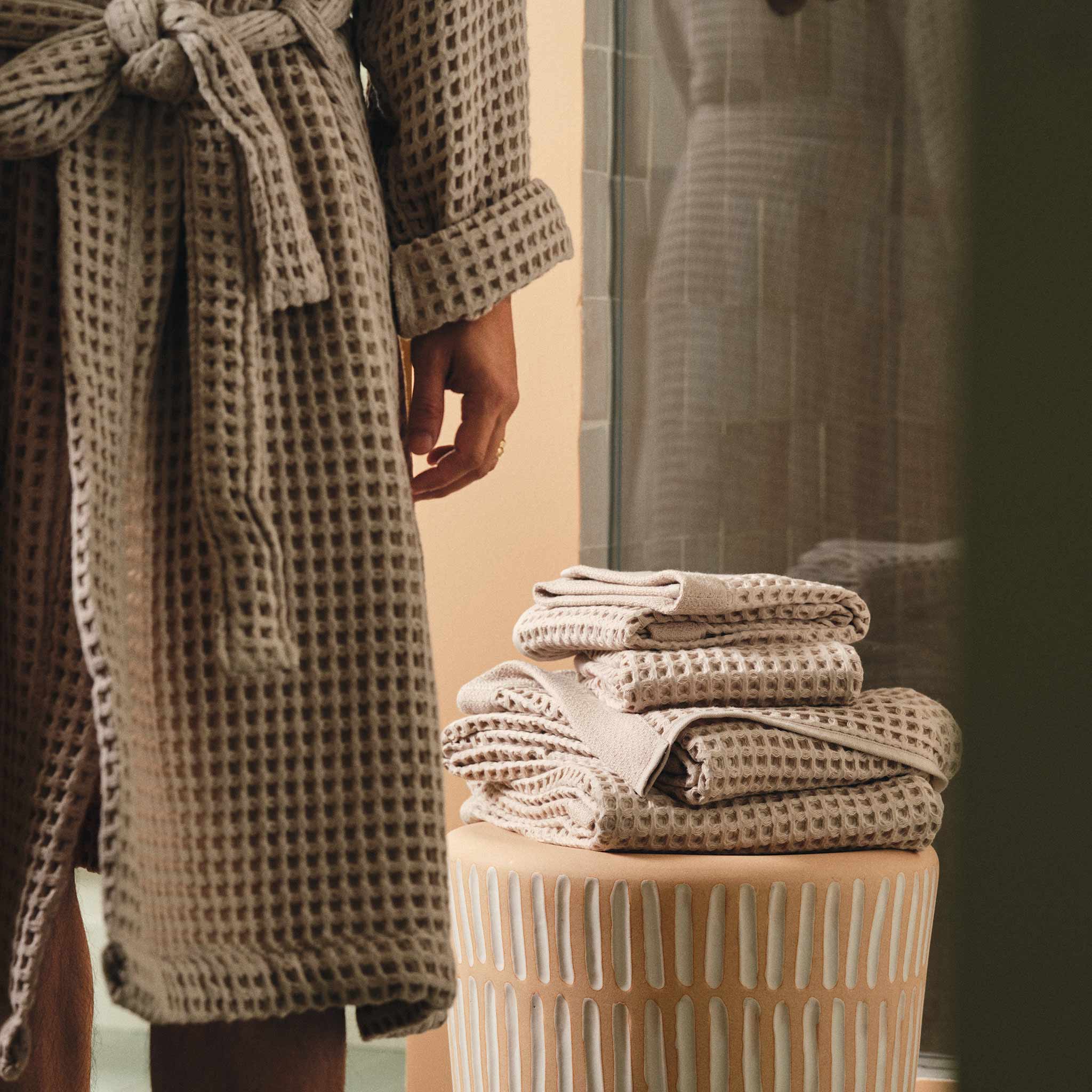 Dreamweave Waffle Robe H4