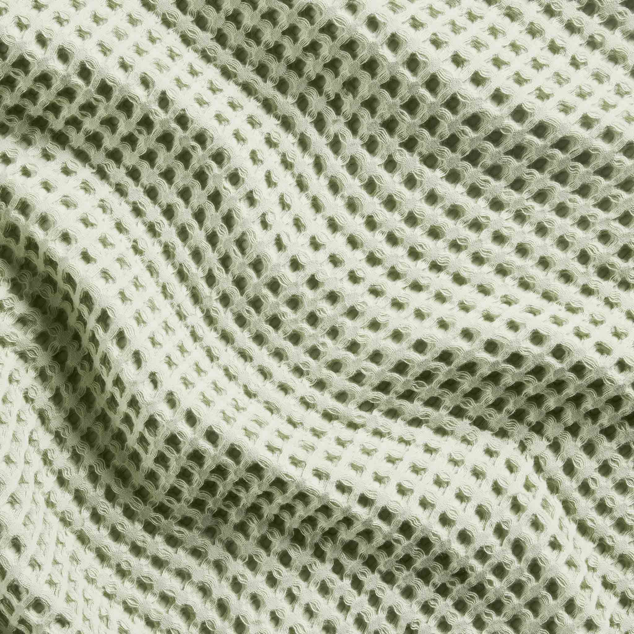 Dreamweave Waffle Robe H4