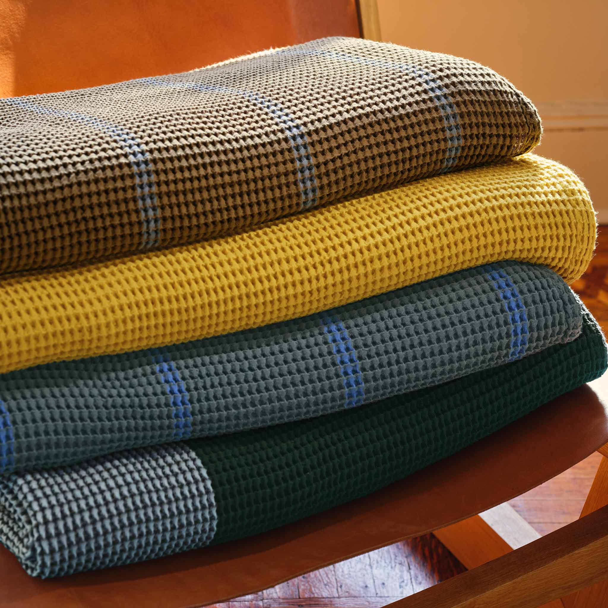 Dreamweave Waffle Bed Blanket P2
