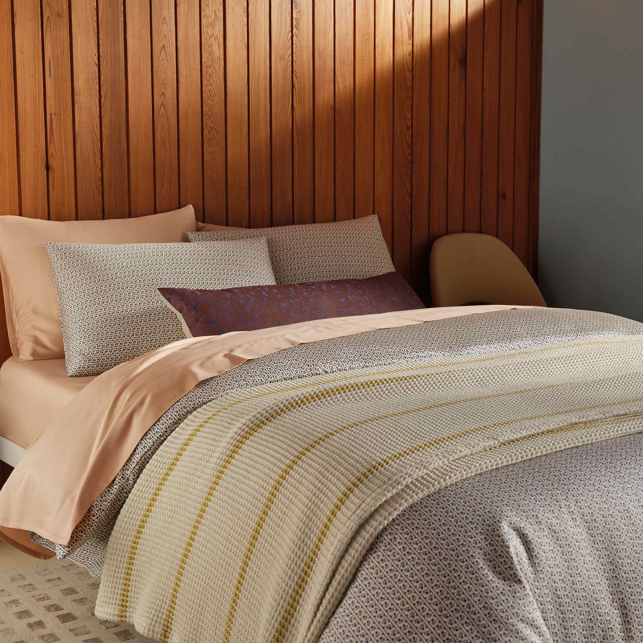 Dreamweave Waffle Bed Blanket P2