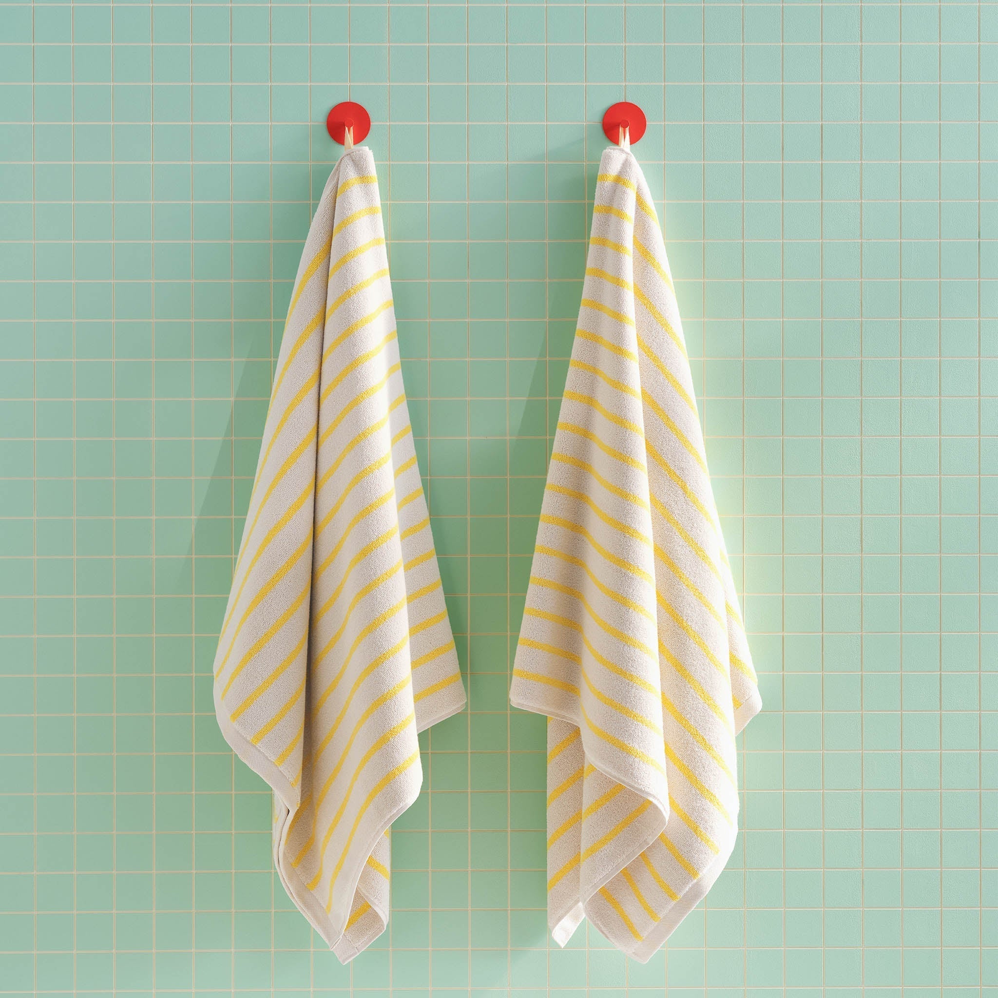Super-Plush Set of 4 Bath Towel Bundle X3