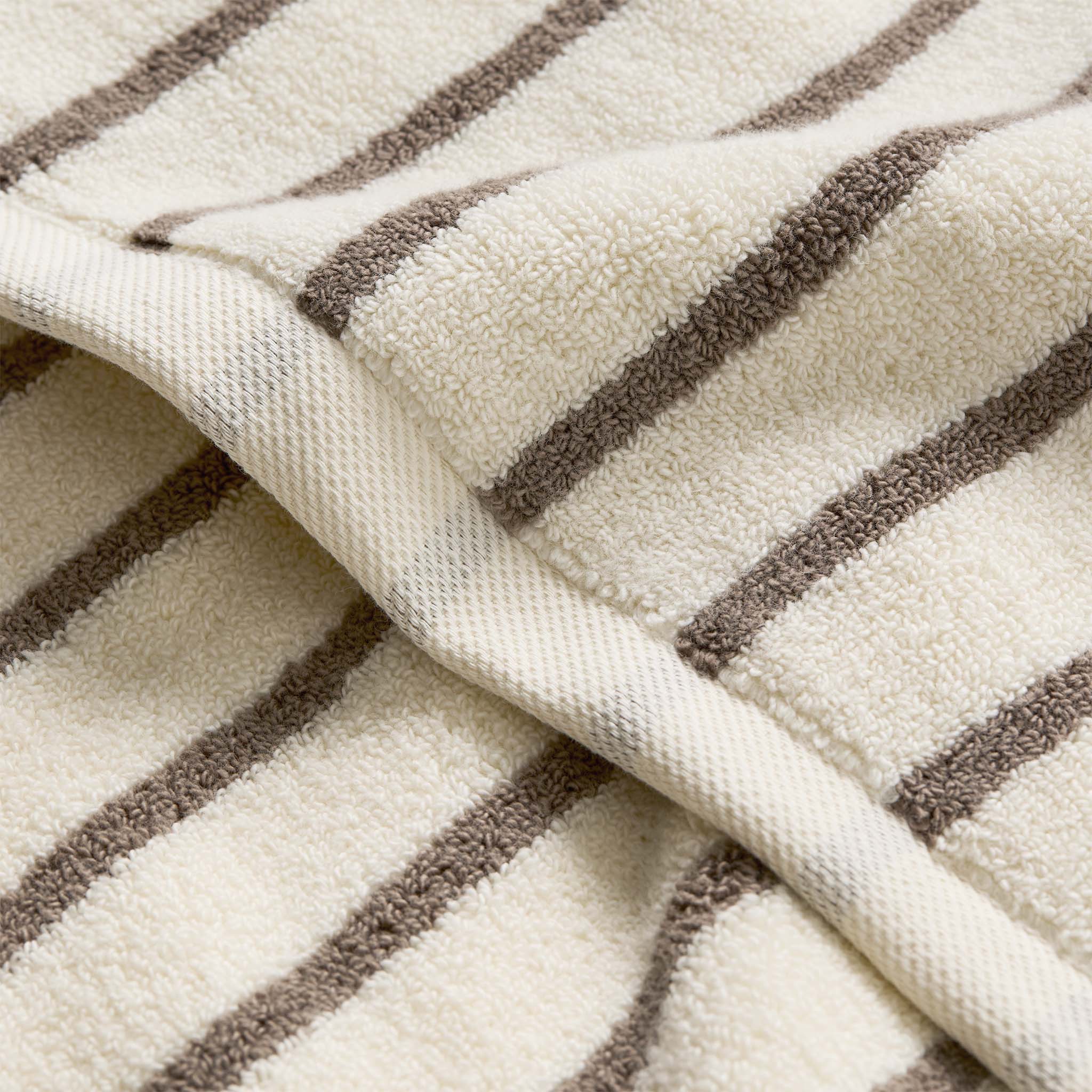Super-Plush Set of 4 Bath Towel Bundle X3